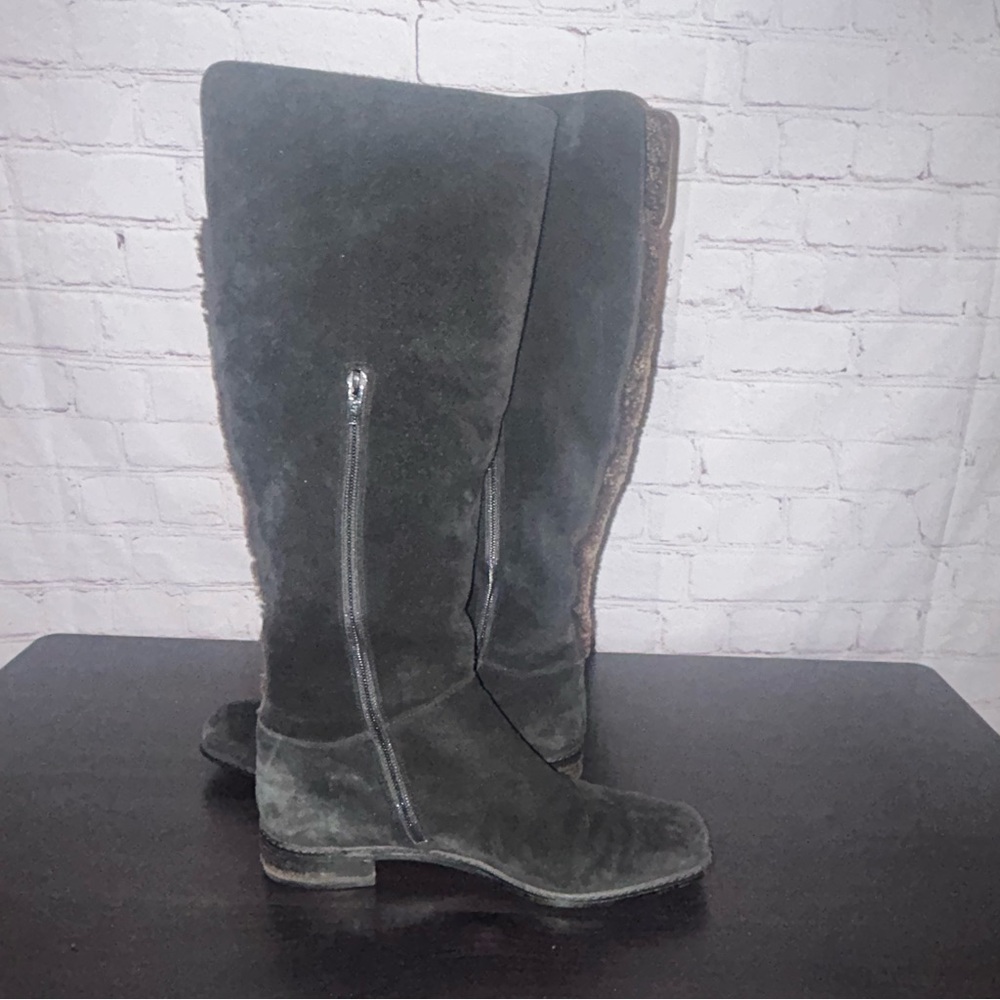 Stuart Weitzman Sherpa lined boots women’s size 7 1/2 M - Picture 2 of 12
